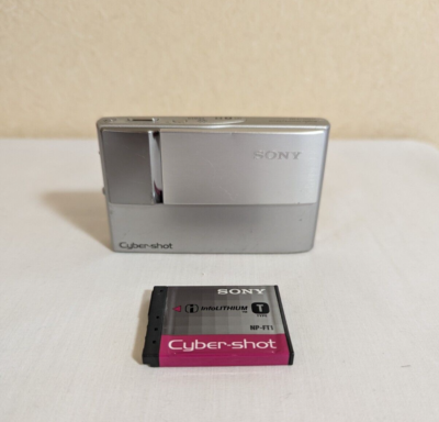 Sony Digital Camera DSC-T10 Cyber Shot Silver 3.0x 7.2 MP Digital