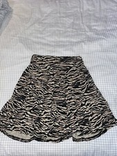 animal print skater skirt size 8 I saw it first, mini skirt, stretchy