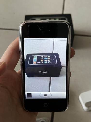 iPhone 2G avec sa boîte complète d'origine - Non activé - Photo 9/13