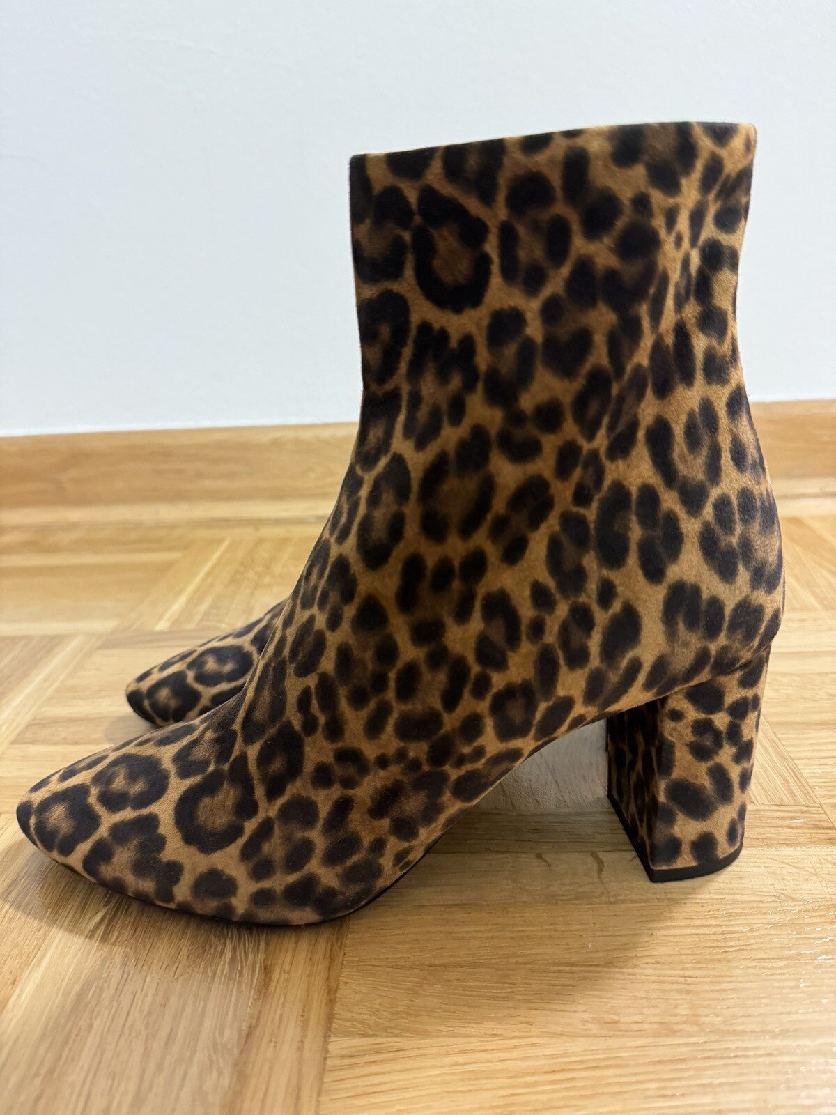 Stivaletti leopardati in pelle scamosciata Saint Laurent EU 39 5