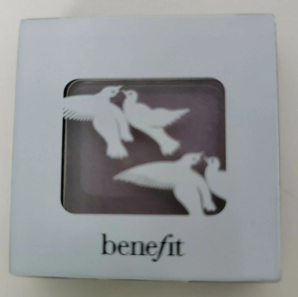 Benefit Velvet EyeShadow 0.11 oz GIMME SOME PLUM UNBOX - Image 2 of 4