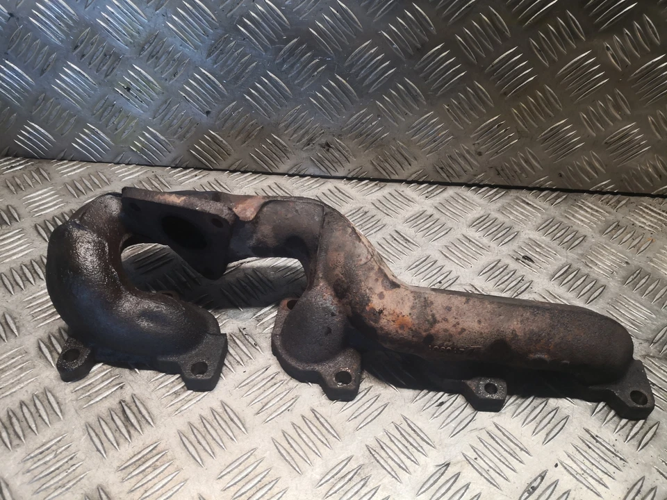 Colector de escape lateral derecho MERCEDES-BENZ ML 400 CDI W163 6281420101 4.0 diésel Foto 2 de 4