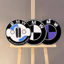 BMW Bavarian Motor Works & Set di insegne in metallo con logo viola nero - 30 cm (11,8")