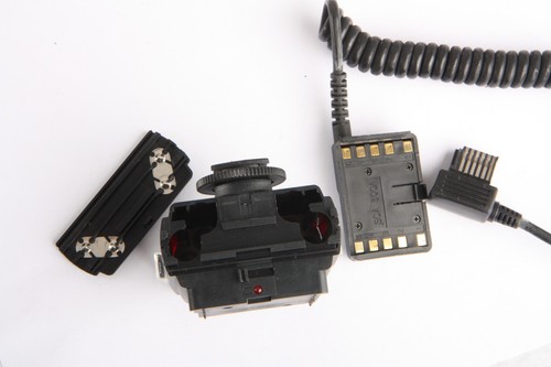 Metz SCA 346/2AFm2 and SCA 300A lead/ flash adapters - Picture 7 of 7