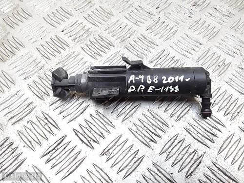 2011 AUDI A4 B8 SCHEINWERFER SPRITZDUSE RECHTS 8K0955102B