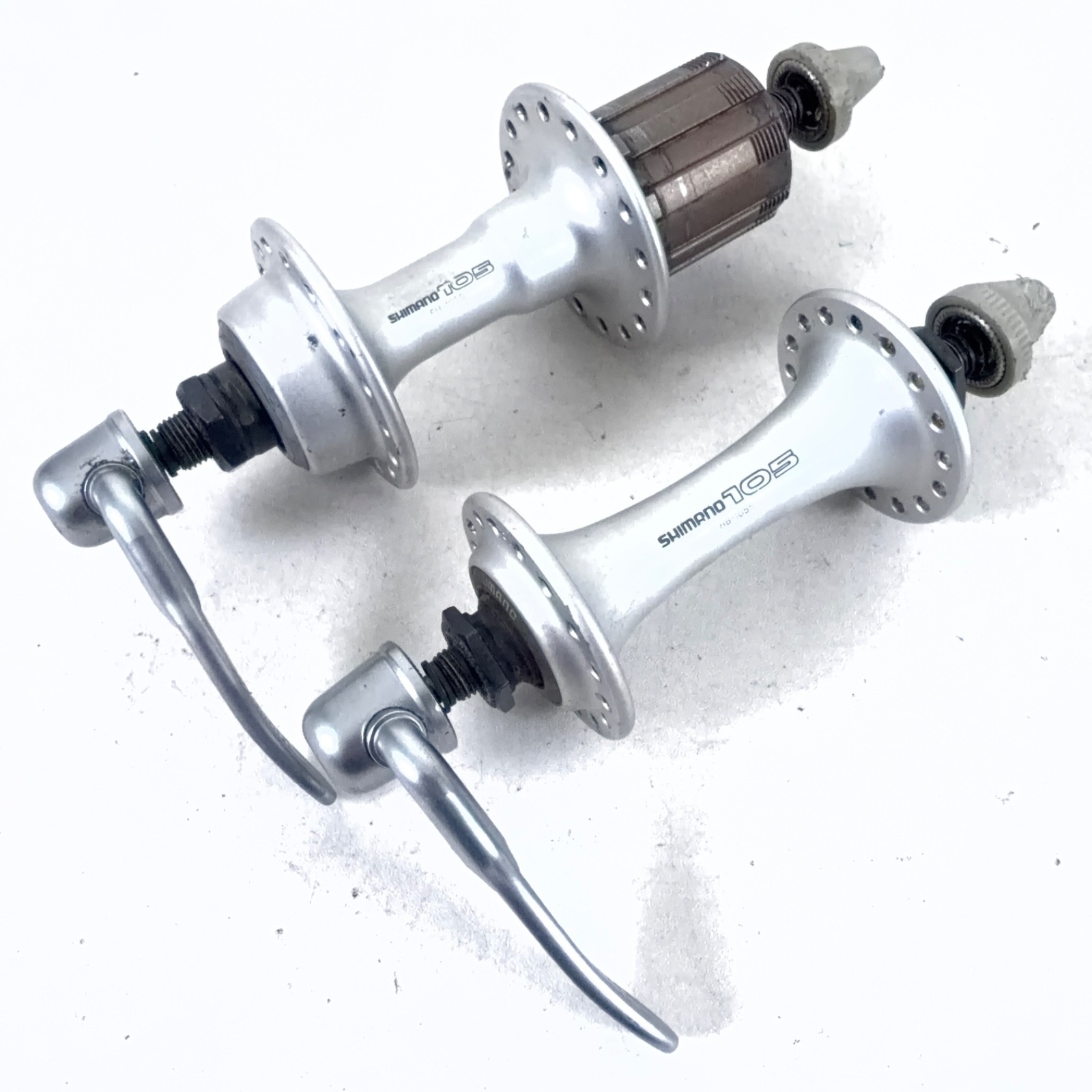 Shimano 105 Hub Set Hubs HB/FH-1055 32h QR Hyperglide/Uniglide 7 Speed