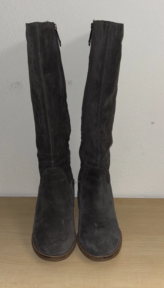 Botas hasta la rodilla Blondo Nikki, gamuza gris, cremallera lateral para mujer 9 M impermeables  Foto 2 de 4