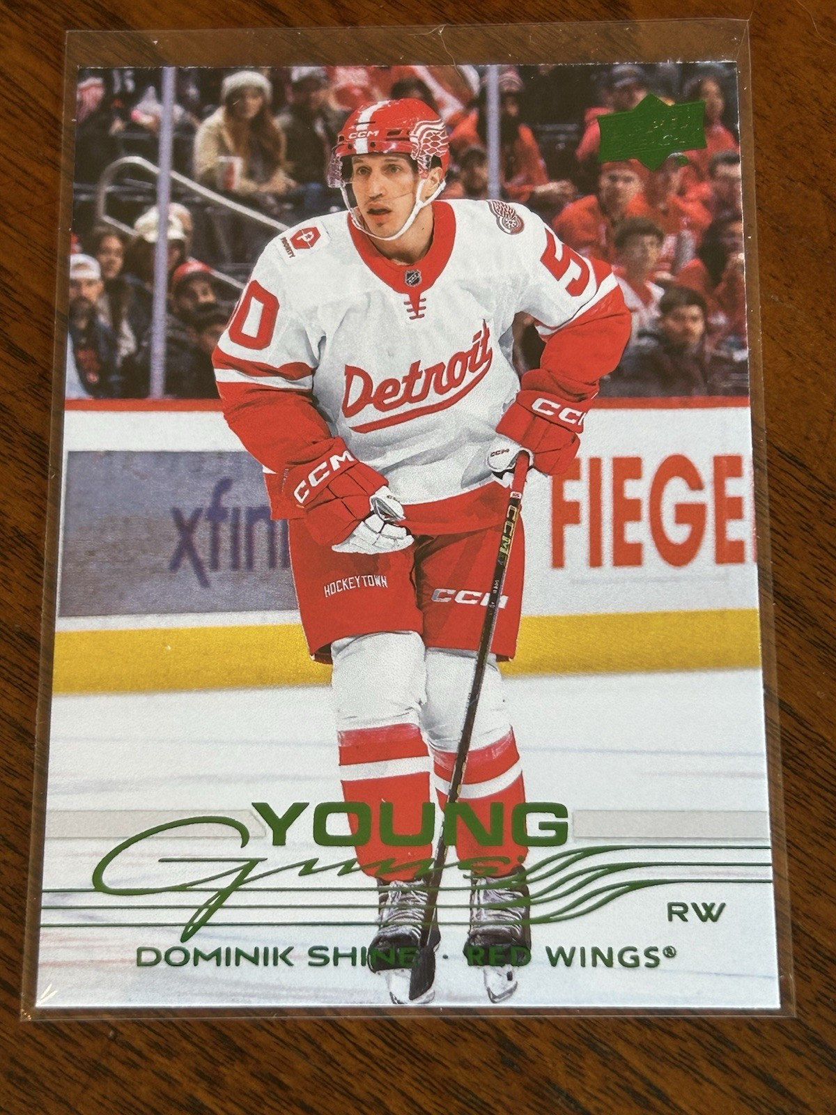 2025-26 Upper Deck Series 1 - Young Guns Dominik Shine #234 Holiday (RC)