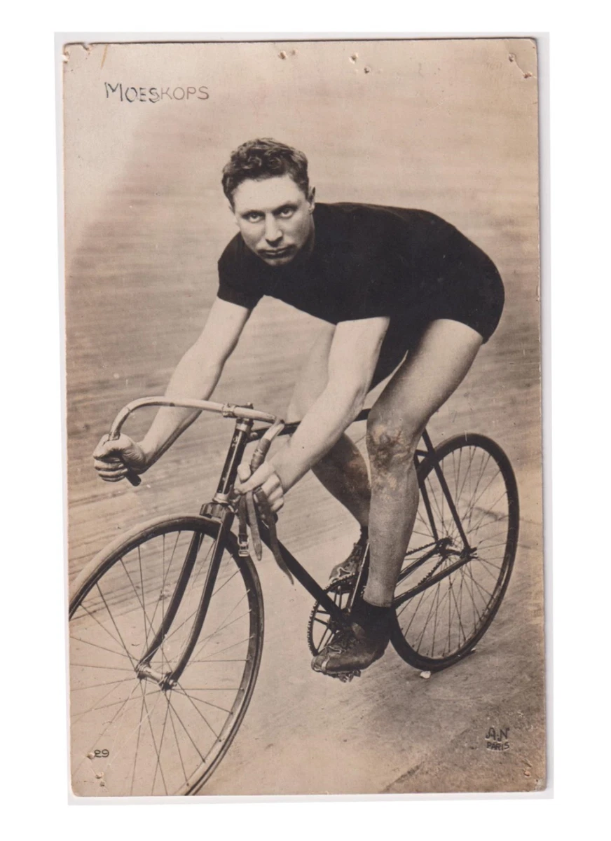 Carte Postale Ancienne RPPC - Club Cycliste Hommes, Cyclistes, C1910, H47