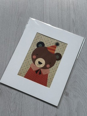 Neu - Petit Collage Party Bär Druck auf Karte - 8  x 10  Kinderzimmer schrullig 