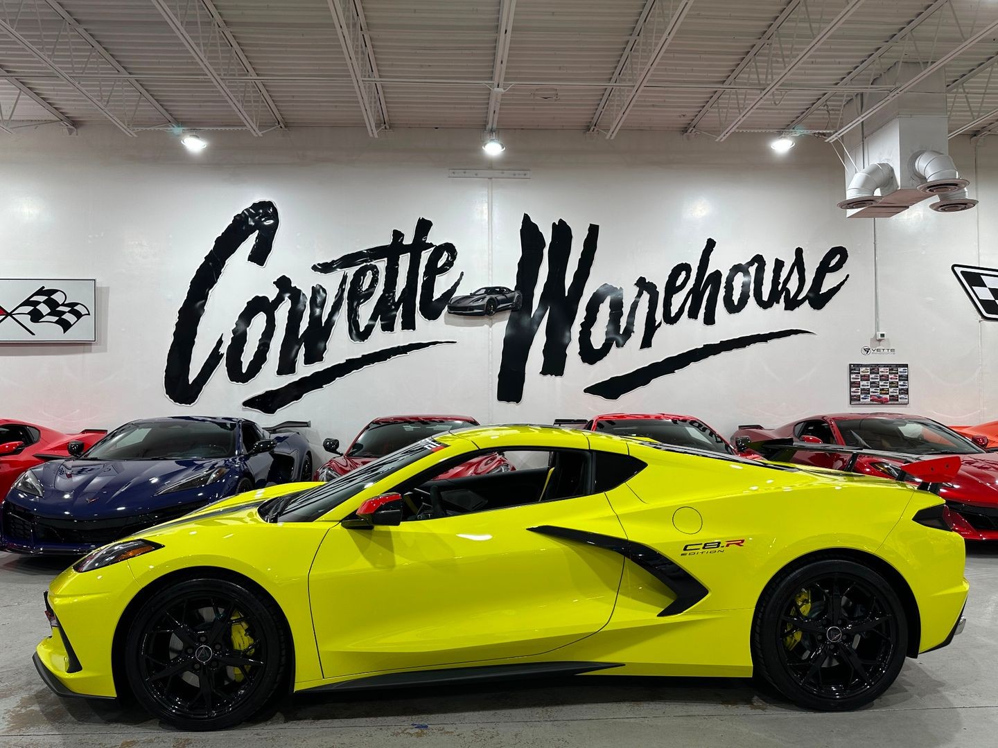 2022 [GD0] Accelerate Yellow Metallic Chevrolet Corvette   | C8 Corvette Photo 2