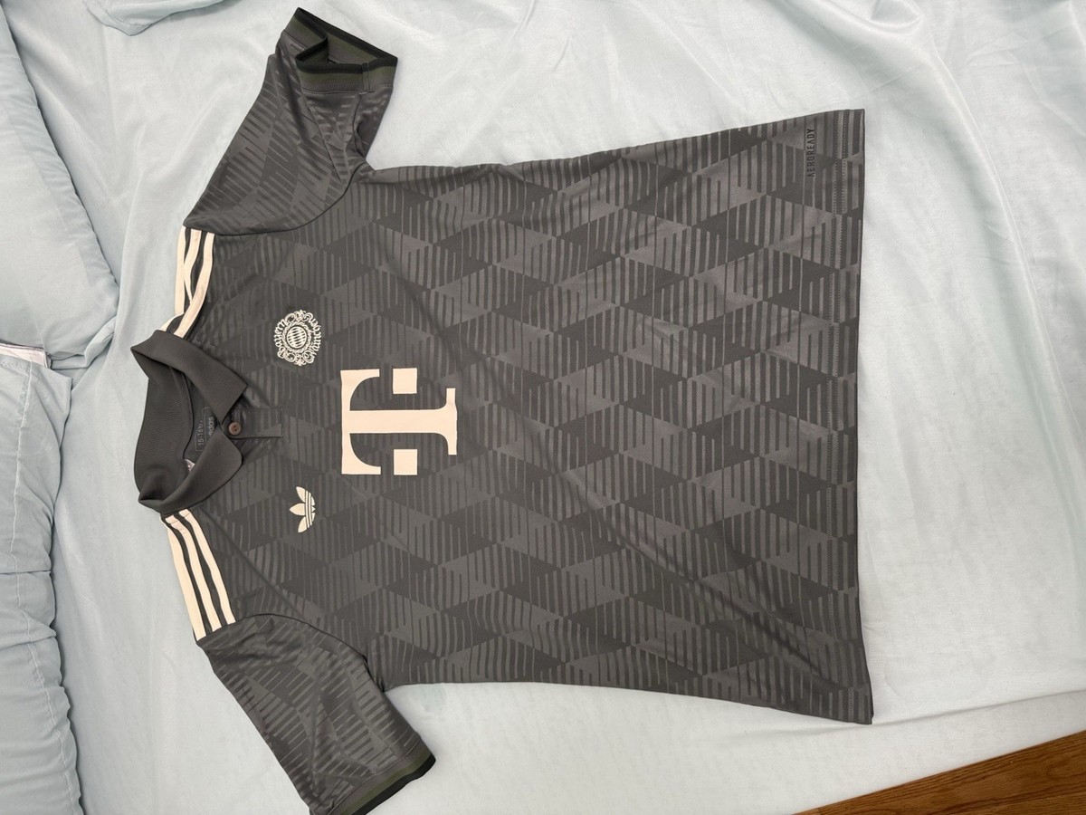adidas FC Bayern Munich 24/25 WIESN Soccer Jersey Asia-Fit IW7299