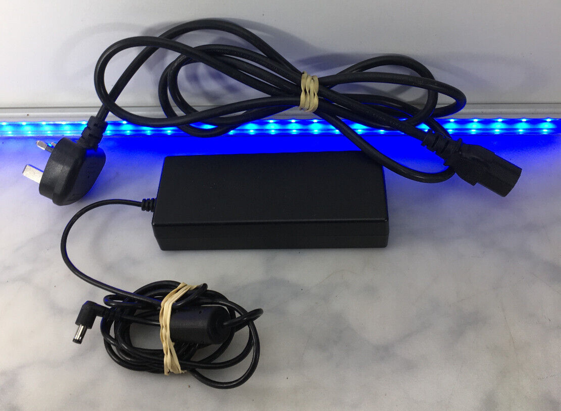 HP USB-C to DP Adapter + DP cable, USB Type-C to DisplayPort Adapter #236