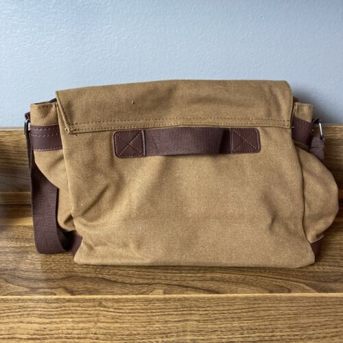 Greg Norman Refined Traveler Waxed Canvas Crossbody Messenger Bag Brown - Picture 2 of 6