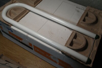 Philips Fluorescent Lamp Lot of 8, 3500K 2800 Lumens FB32T8/TL835/U6