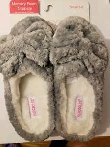 aerosoles memory foam slippers