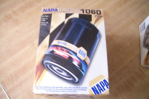 NAPA Gold Oil Filter 1060 - Picture 3 of 3