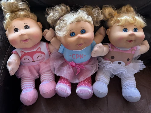 3- 2015 Cabbage Patch Kids Sitting Dolls  Pink Blonde Hair Tooth Teddy Fox