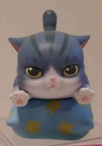 Fat House Happy Cat Series by Simon Toys 😺🌟GRAY TABBY w/STAR PILLOW Figure NEW - Picture 3 of 8