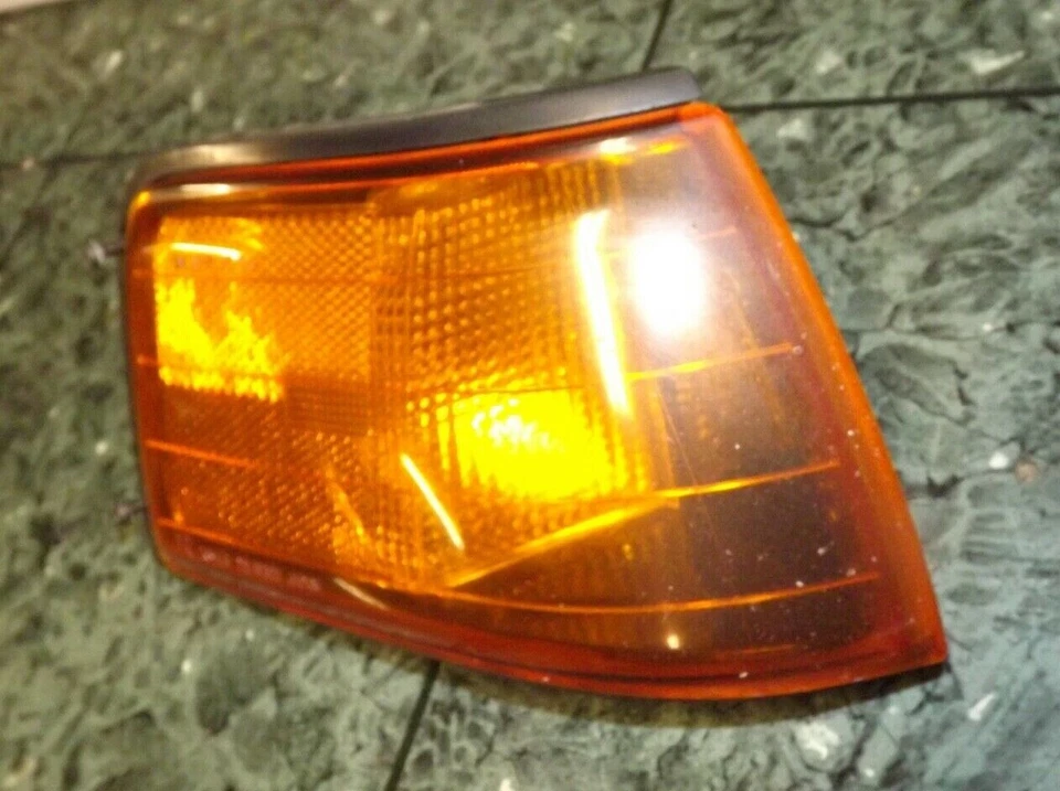 OEM 90-93 USDM Mazda Protoge 323 sedán luz esquina delantera derecha lámpara 210-61302 R Foto 2 de 4