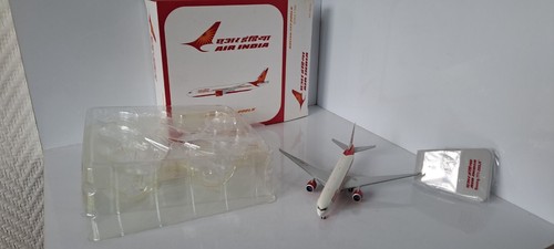 HOGAN 8553 AERONEF FLUGZEUG AIRCRAFT BOEING 777-200ER AIR INDIA N/BOX 1/500 - Bild 5 von 18
