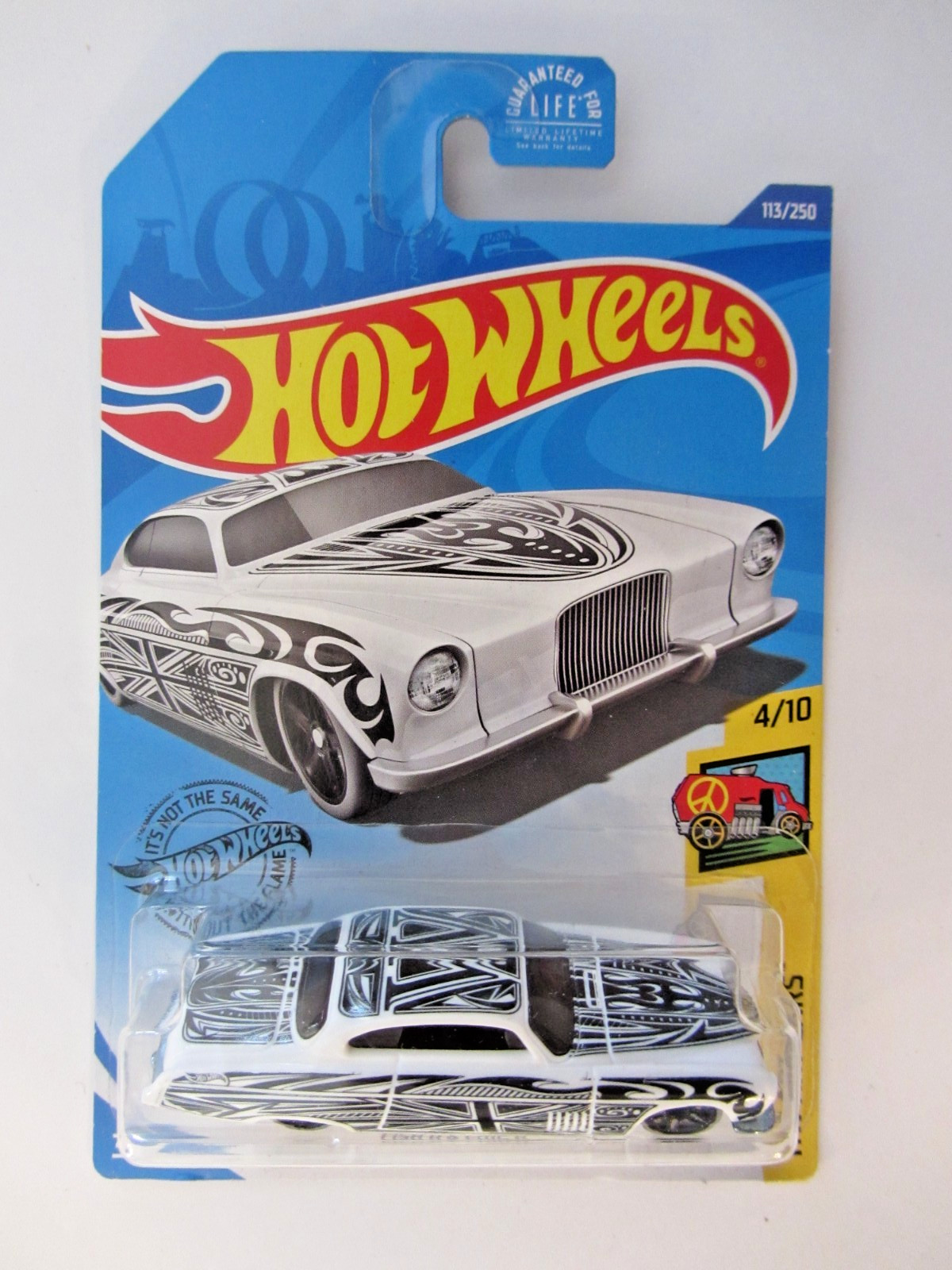 Hot Wheels 2020 Hw Art Cars Fish'd & Chip'd, White 113/250                  A134