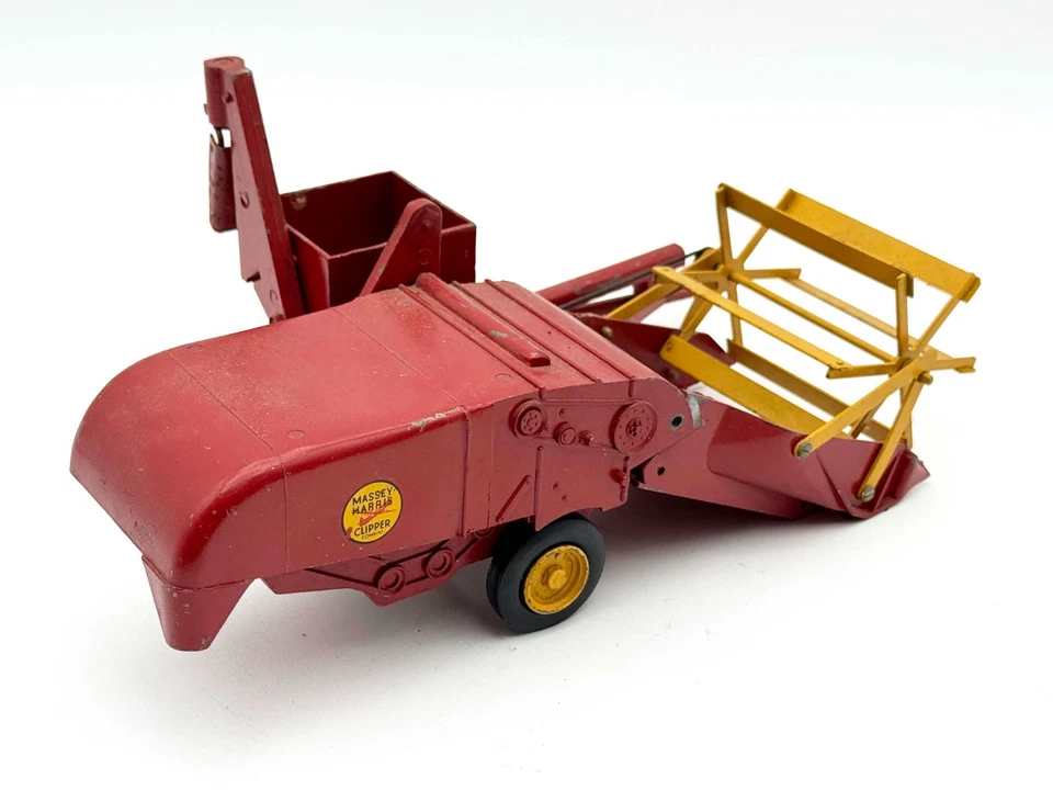 Combinação de cortador Massey Harris em escala 1/16 por Reuhl - Imagem 4 de 4