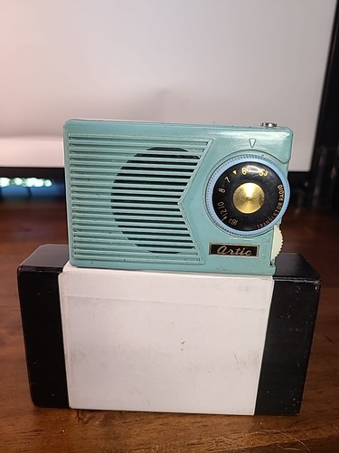 Vintage Artic Blue Transistorradio 50-70er Jahre selten
