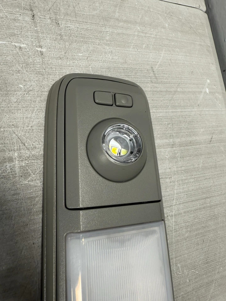 2023 VOLVO VNL 760 FRONT INTERIOR DOME LIGHT 22969737 22969738 *1741* - Image 4 of 4