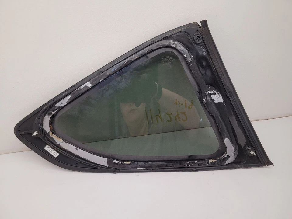 Стекло на четверть правостороннее для пассажира 2017–2022 HONDA CR-V с оттенком конфиденциальности - Изображение 4 из 4