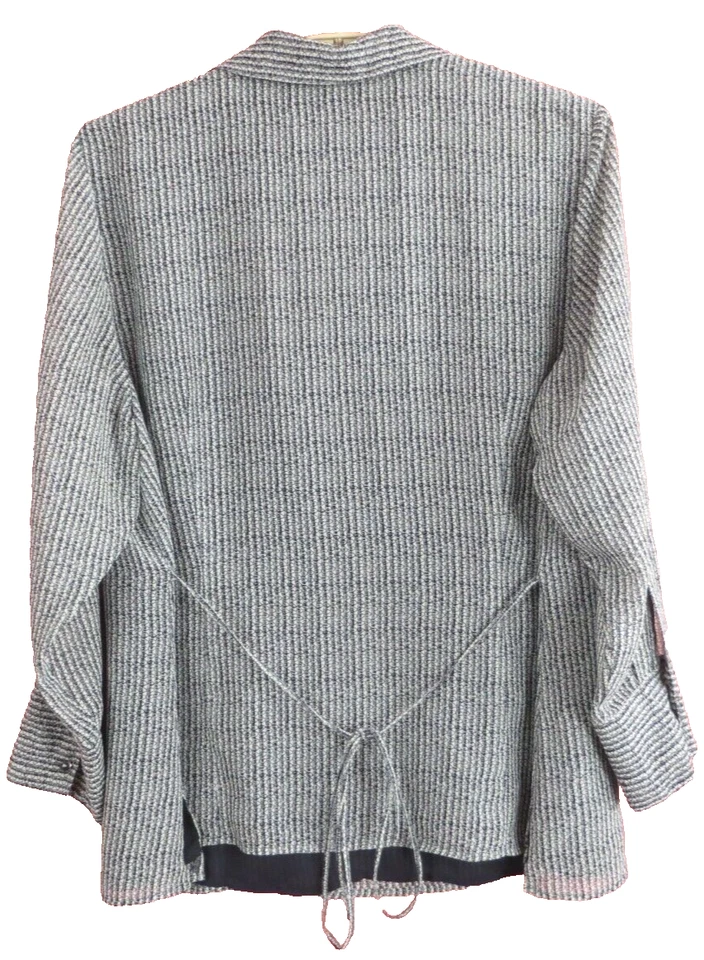 TB11079- JONES WEAR Women's 100% Polyester Blouse Long Sleeve Geometric Size 22W - Image 2 of 4