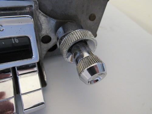 USED 1962 Pontiac Bonneville Catalina Grand Prix Delco AM Push Radio # 983579 - Picture 5 of 13