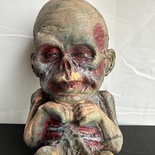 Rotted zombie Corpse baby Nearly Life-Size, Halloween prop, movie prop foam - Picture 17 of 18