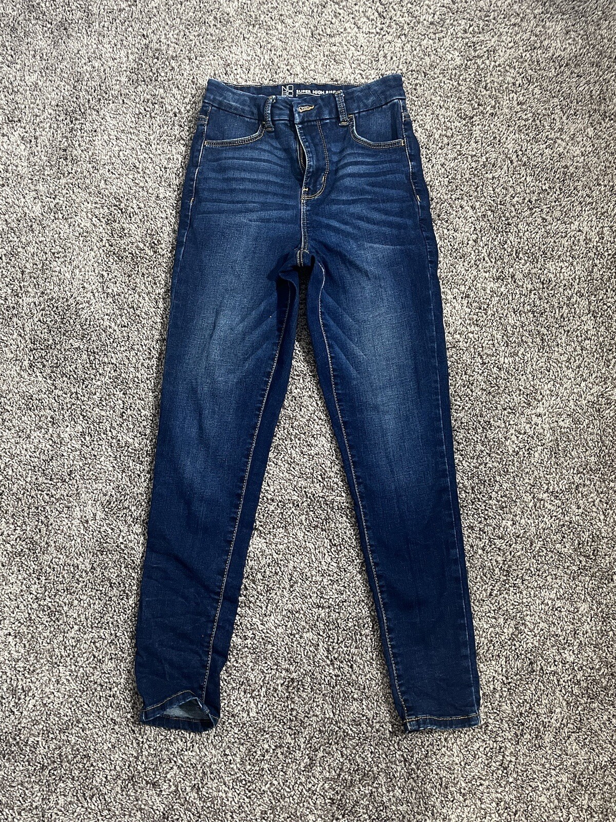 Picture 1 of 3