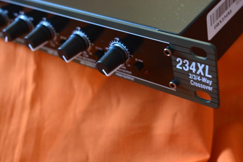 DBX 234 XL Stereo 2/3/ 4-Way Crossover DJ Equipment + Cage Nuts - Image 4 of 4