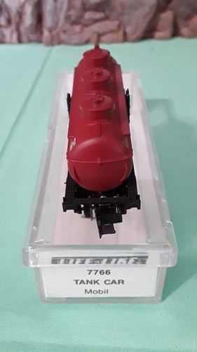 Life-Like N Gauge Mobile Tank Car 7766 - (NS-1 - Picture 7 of 14