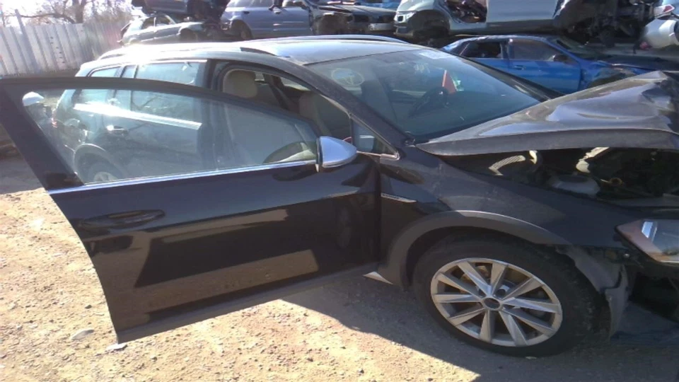 Used Left Sun Visor fits: 2017 Volkswagen Golf Htbk illuminated L. Left Grade A - Image 2 of 4