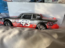 ACTION HISTORICAL SERIES RICHARD PETTY 43 200TH VICTORY 1984 GRAND PRIX NASCAR