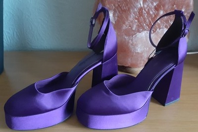 Tamaris -NEU/Muster- tolle Plateau-Heels in Lila/Violett, glänzender Stoff Gr.37