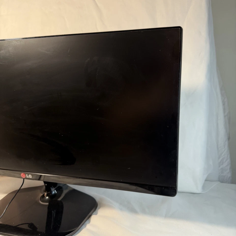 LG 25UM56-P 25.0" 2560 x 1080 60 Hz Monitor - Image 4 of 4
