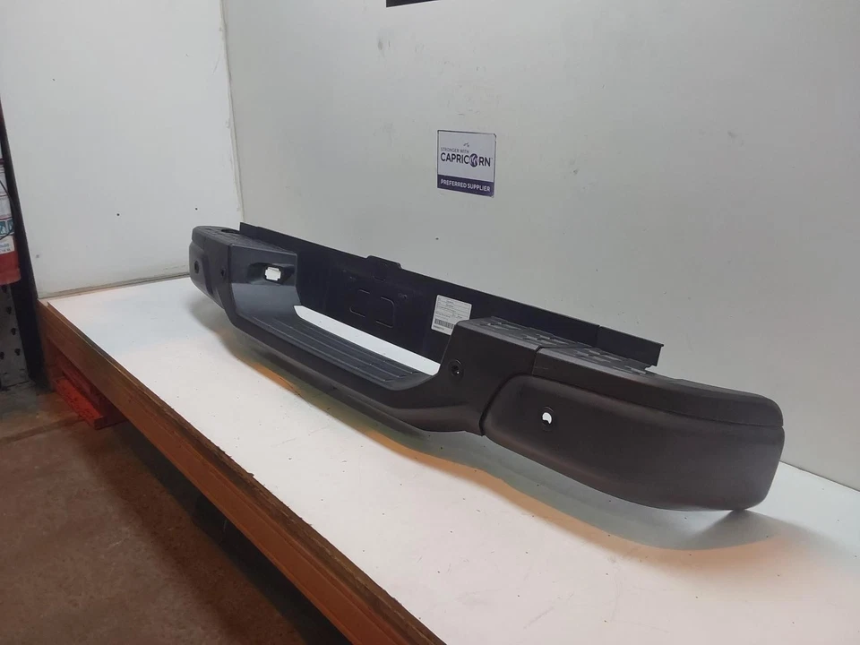 HOLDEN COLORADO REAR BUMPER RG, W/ GREY STEP TYPE, 01/12-06/16 12 13 14 15 16 - image 3 of 4