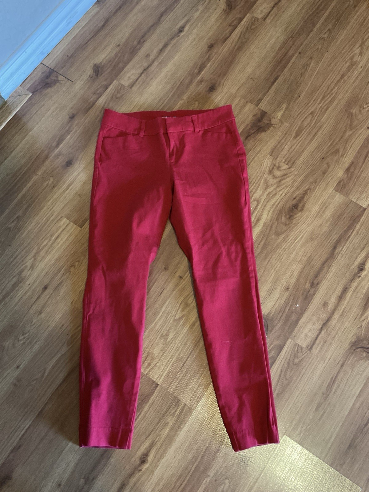 Old Navy Solid Red Pixie Ankle Pants Women’s Size… - image 1