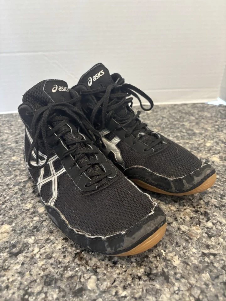 Zapatos de Lucha Atlética Asics Matflex 5 Juveniles Talla 6 Malla Negra, Sin Caja, Usados Foto 3 de 4