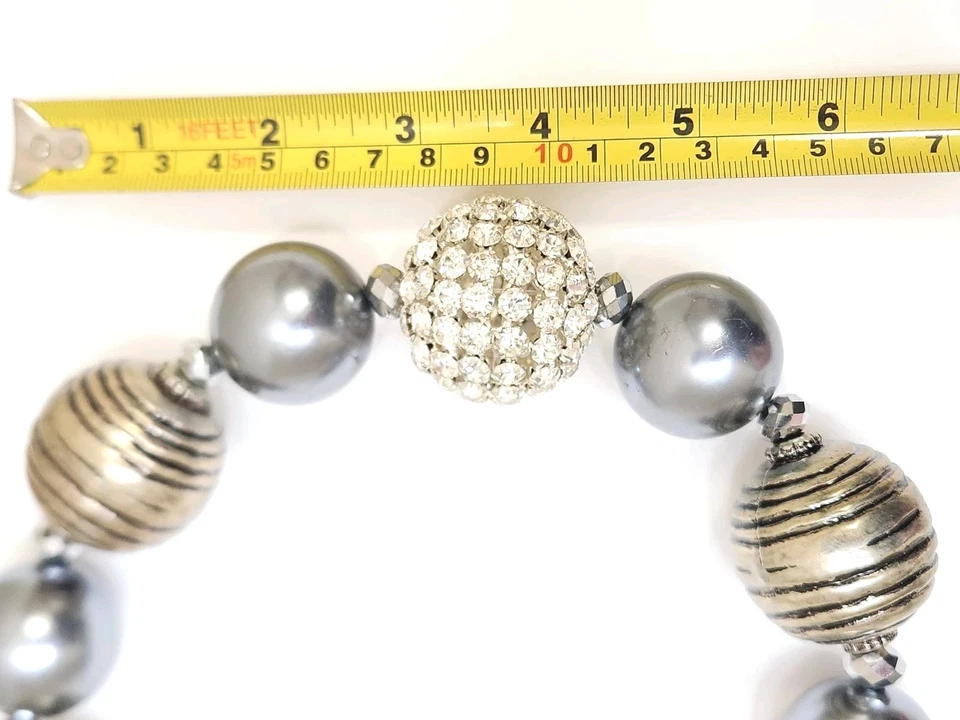 Yousi Metálico Gris Plata XXL Cuentas Estrás Bola Colgante Collar Distintivo Foto 4 de 4