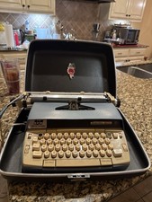 1968 Smith-Corona Electra Electric Typewriter w/ Case 6LEV-196018 Writer Ready thumbnail
