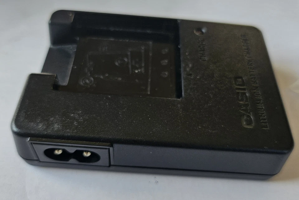 Original Casio BC-60L Lithium Ion Camera Battery Charger #20 - Image 2 of 3