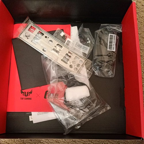 For ASUS TUF GAMING B550M-ZAKU (WI-FI) Desktop Motherboard AM4 As is - Mint - Photo 3/8