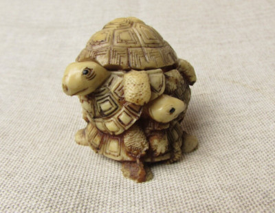 Vintage Harmony Kingdom ''Shell Game'' Turtle Stack Small Jest Box *