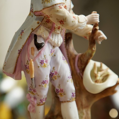 Gärtner Junge antike Porzellan Figur Vintage 20. Jahrhundert von Dresden Germany - Bild 5 von 8