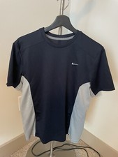 [SALE] Nike Dri-fit training t-shirts medium Navy Gray On Sides made in China